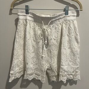 NWT Ananada’s Collection- White Lace Overlay Shorts